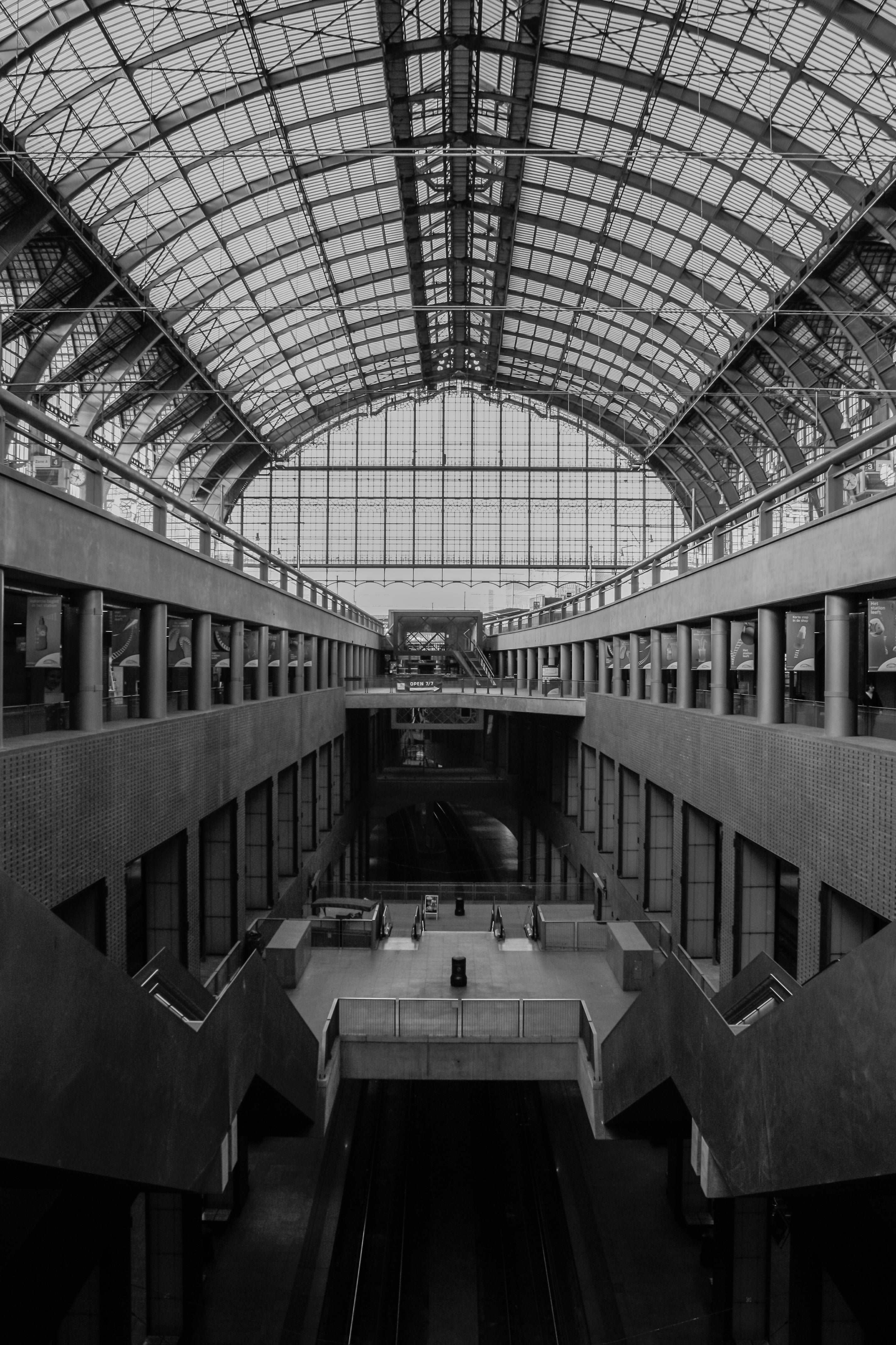 Contemporary Geometric 'ANTWERP' Nicola Montfort