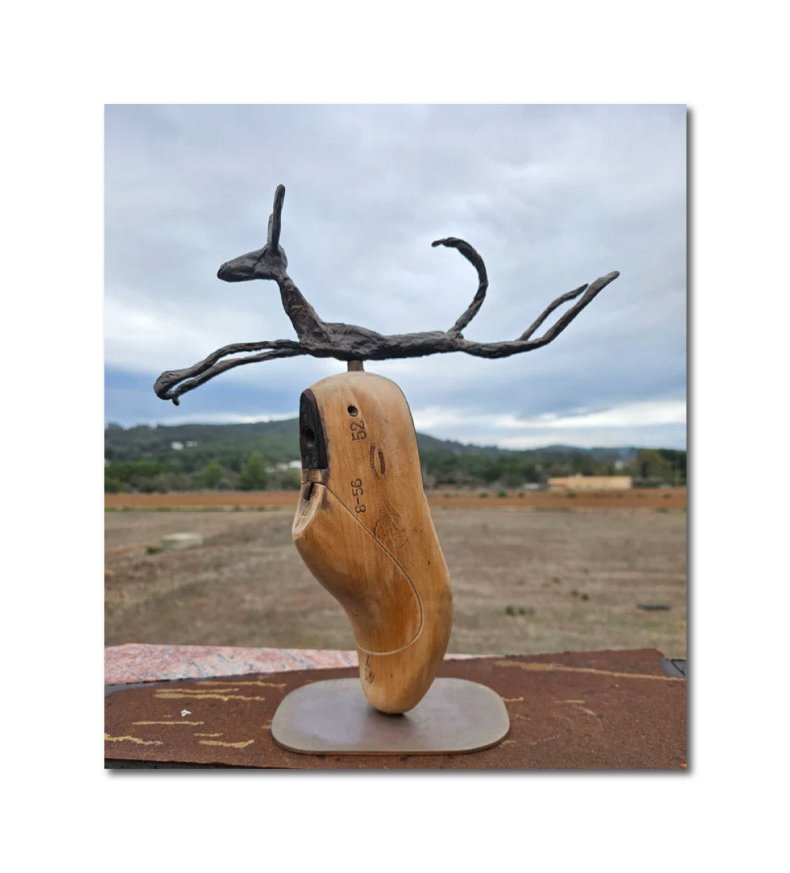 Sculpture 'SHOE TREE' - Limited edition (10) bronze leaping Podenco on antique shoe tree Christopher Stone