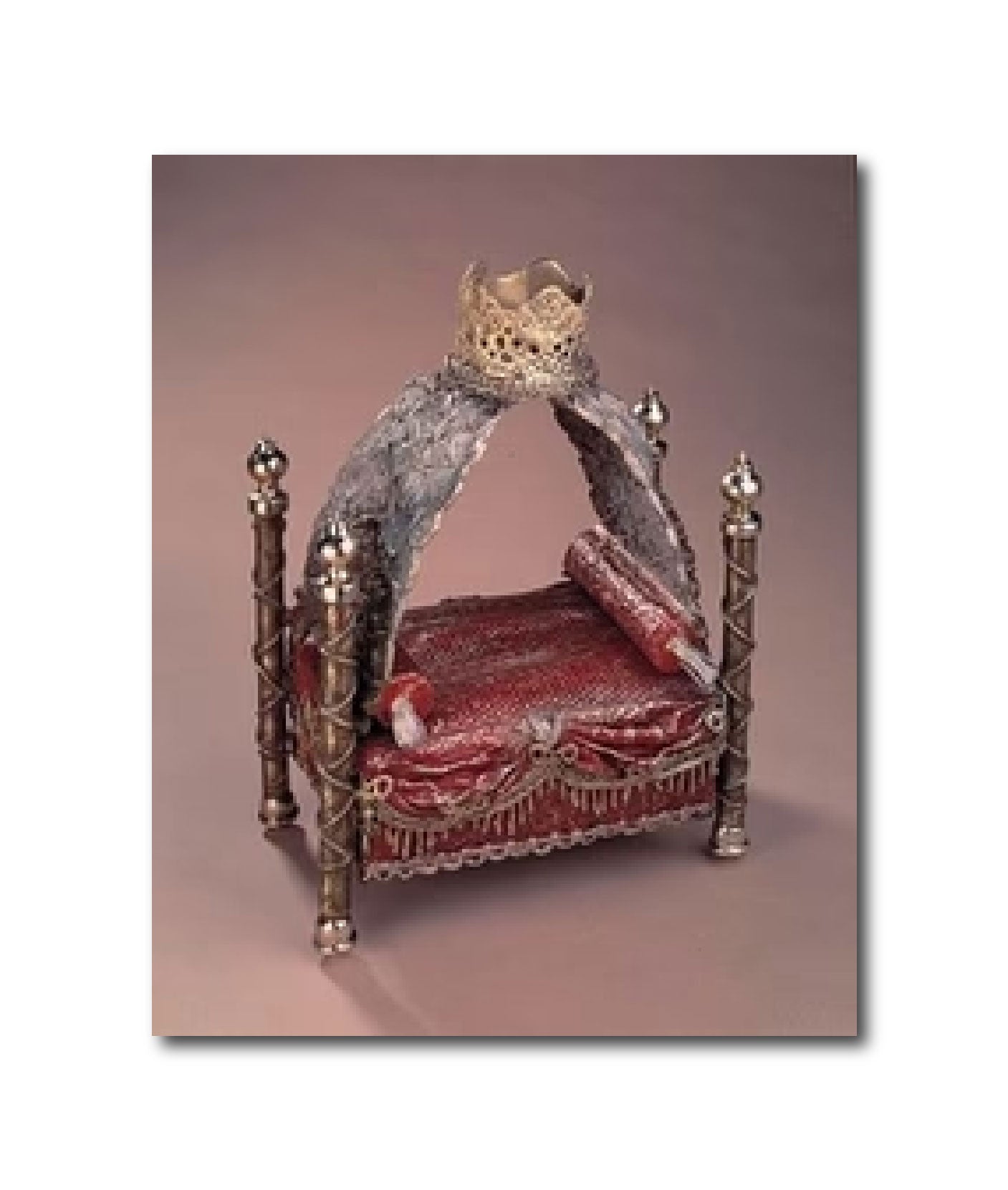 Bronze 'QUEEN’S BED - HOMAGE TO PRINCESS DI' Leah Poller