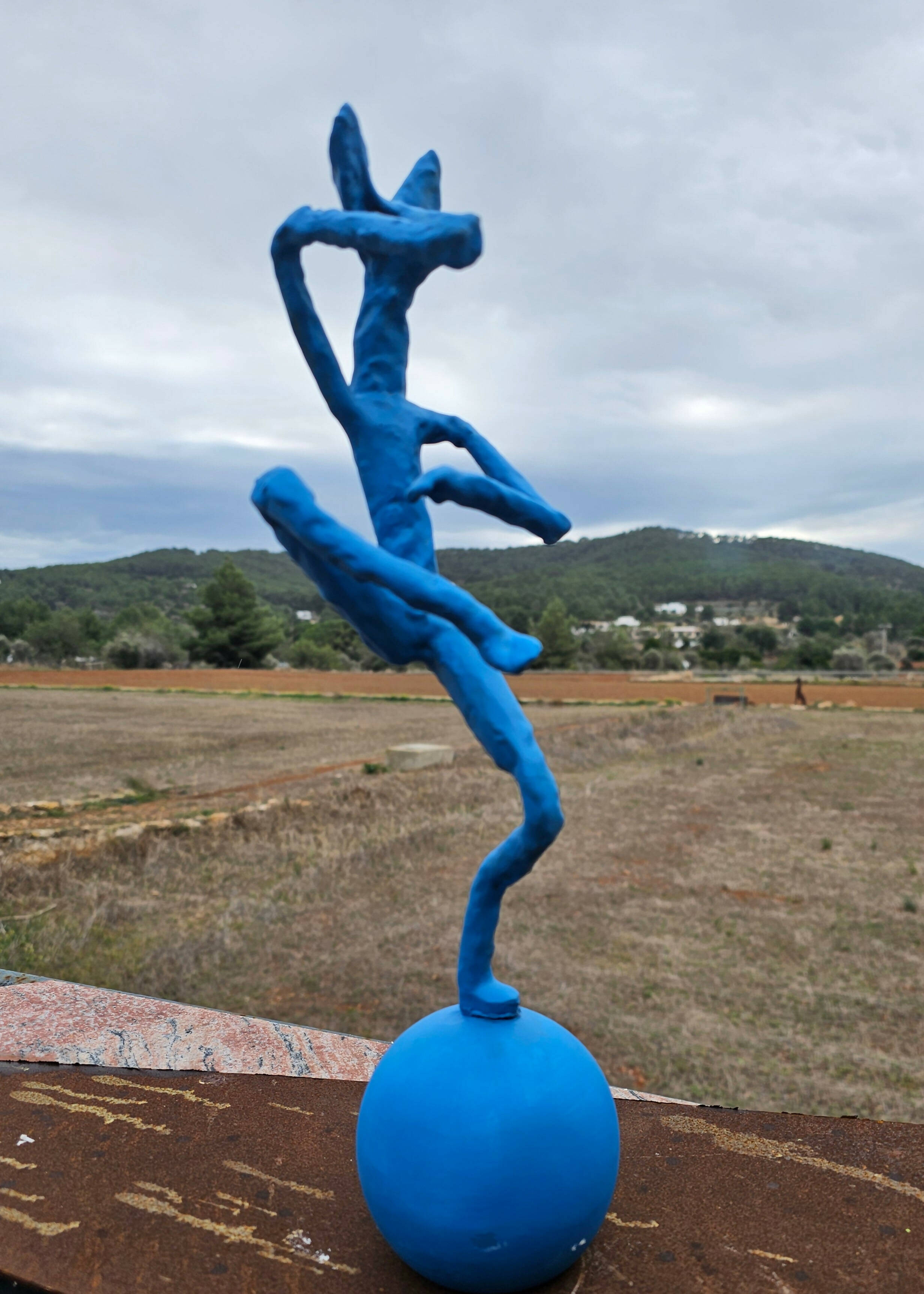 Sculpture 'BLUE' - Eco resin, Ibiza blue acrylic lacquer, ceramic ball Christopher Stone