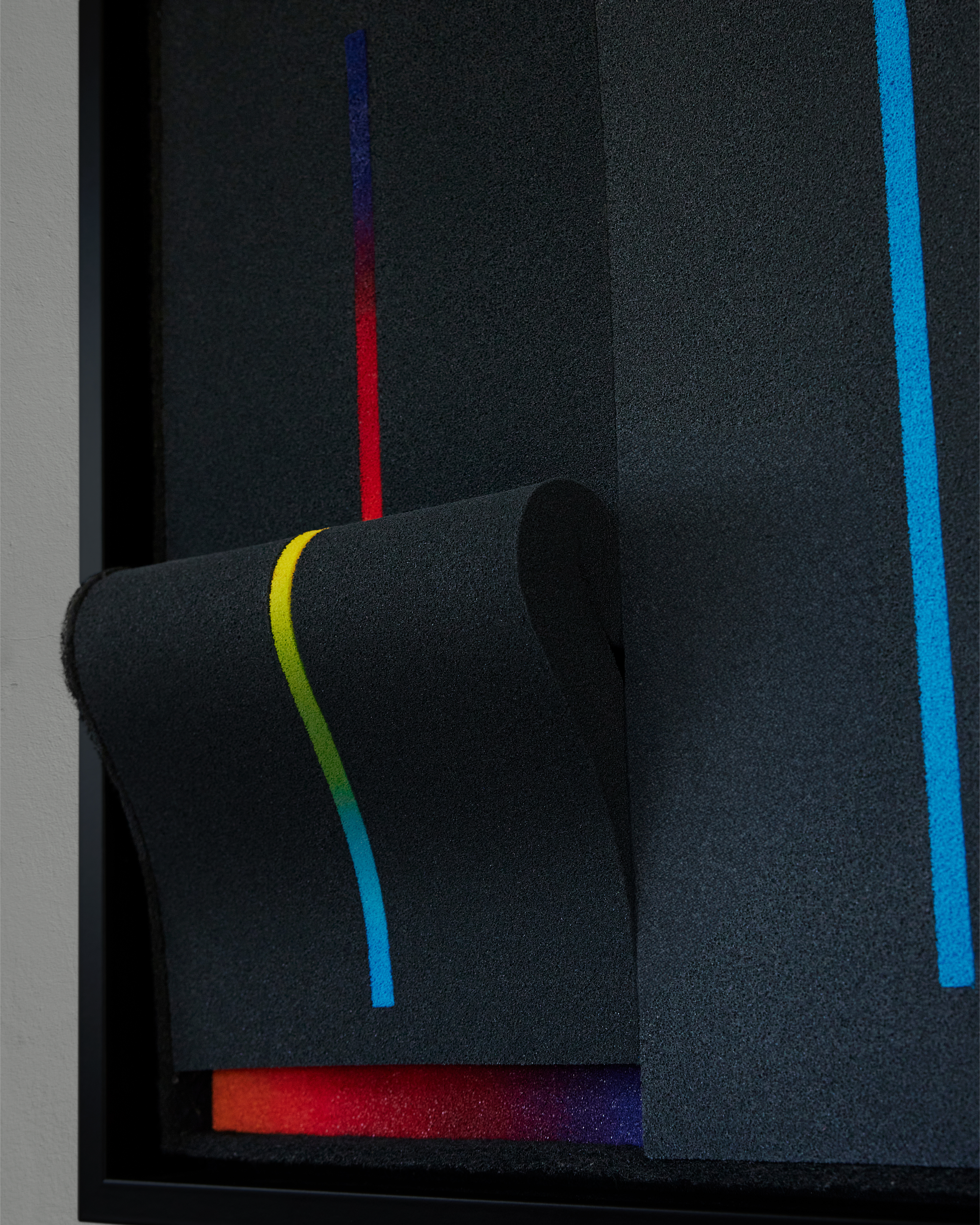 Abstract Sculpture 'THE CURVY AND THE STRAIGHT' - Sculpture Eni Pullumbi