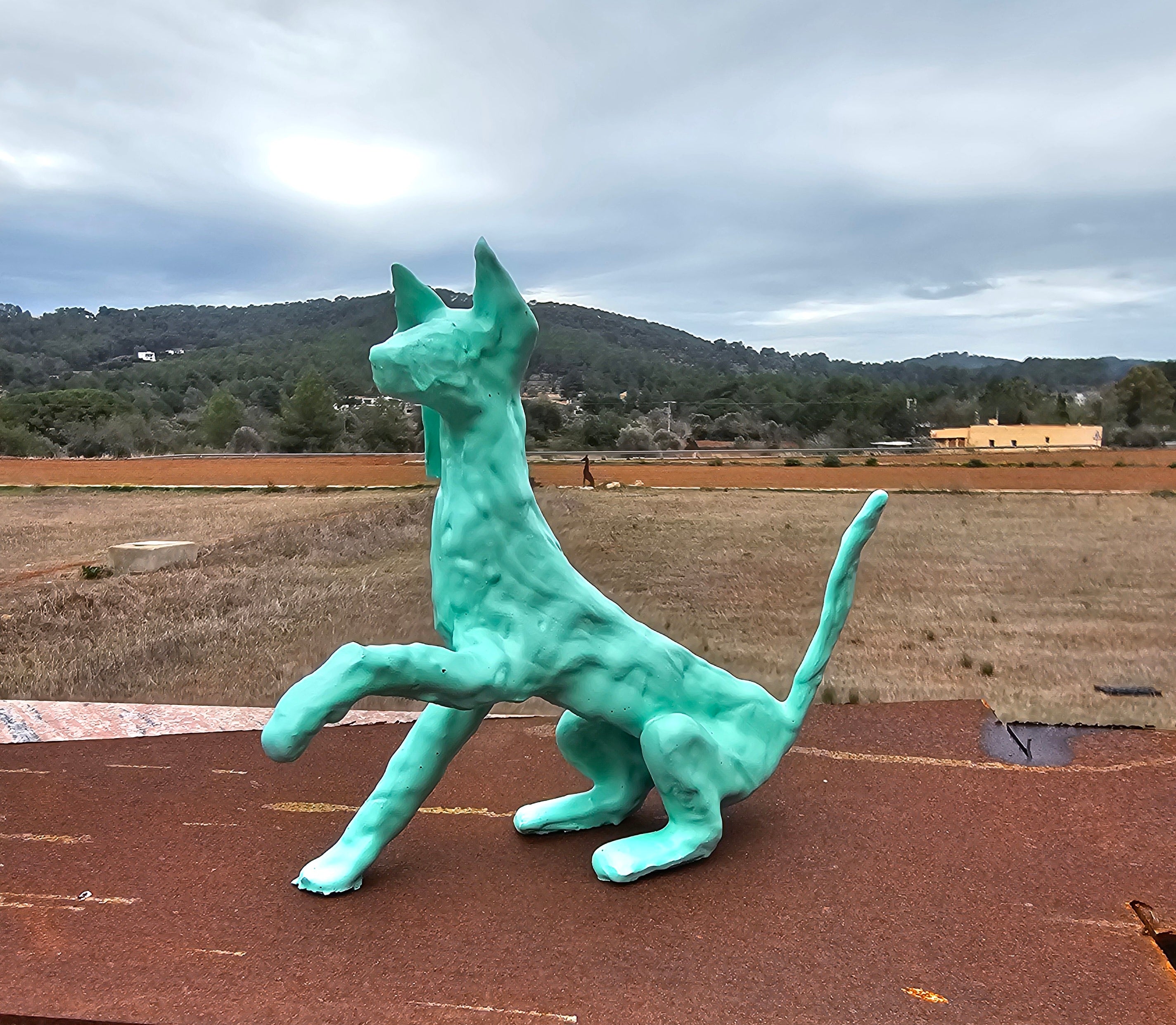 Sculpture 'PAW' - Eco resin, aluminum wire, chalk paint Christopher Stone