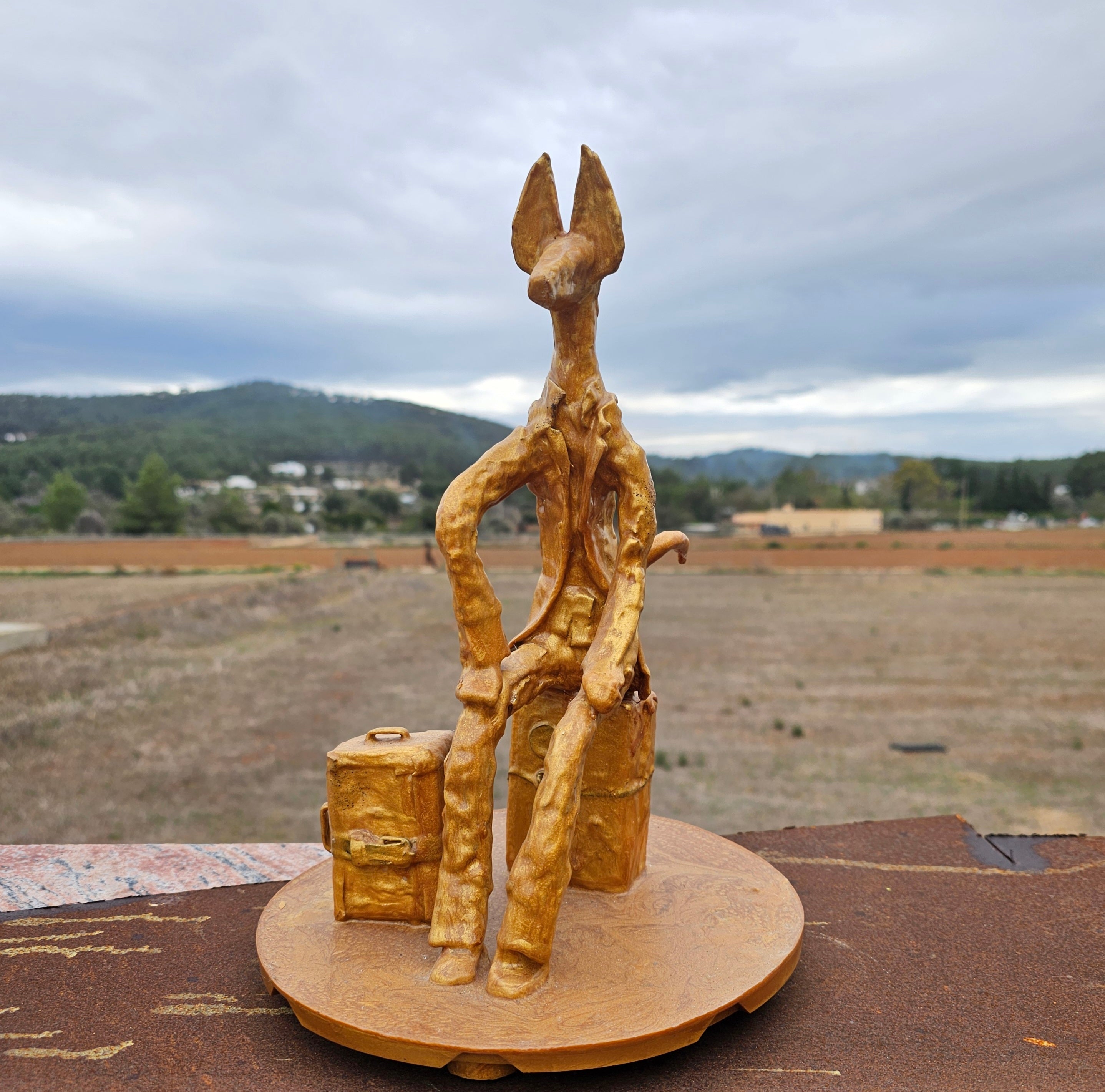 Sculpture 'MINI TRAVELLER' - Eco resin Christopher Stone