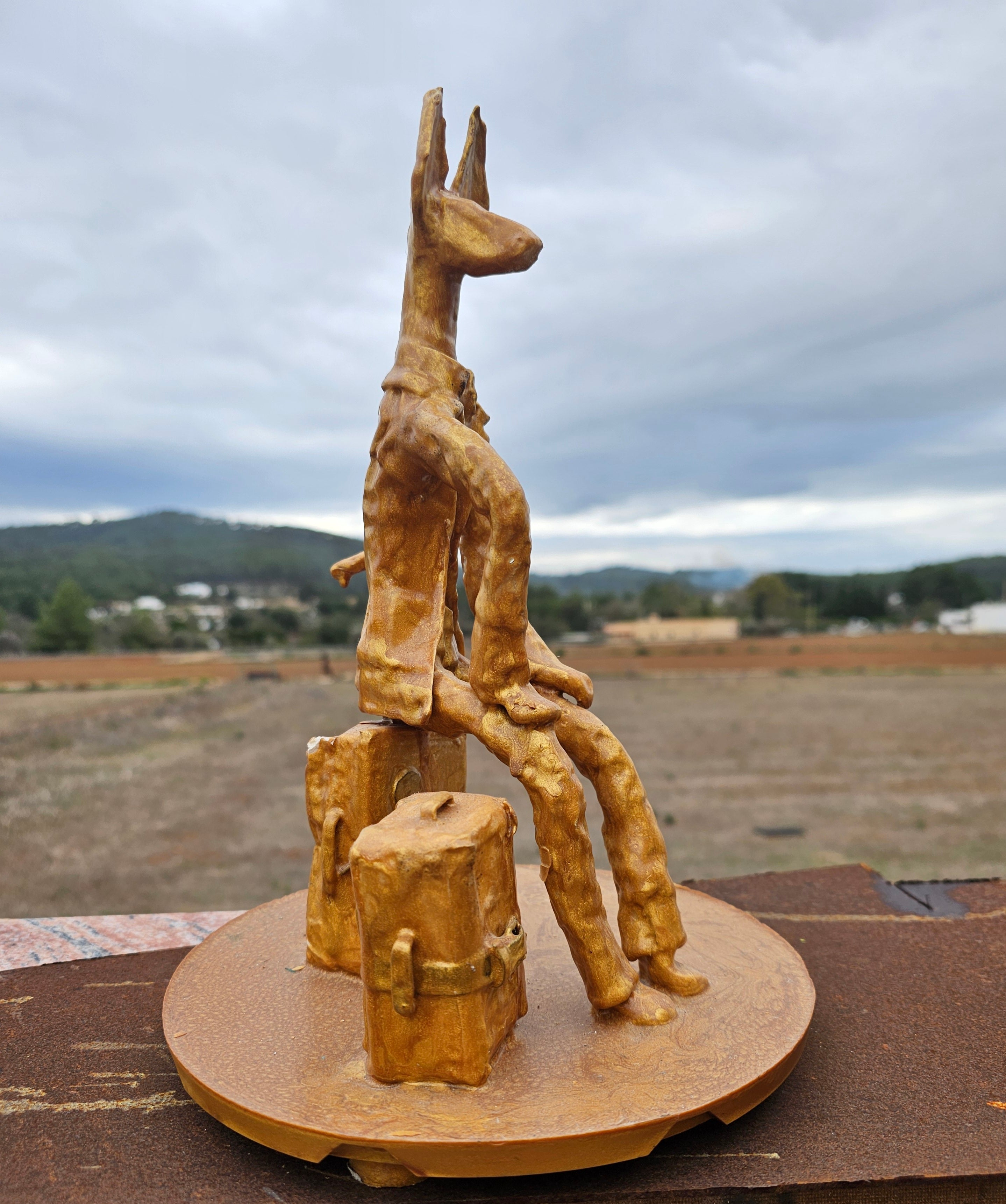 Sculpture 'MINI TRAVELLER' - Eco resin Christopher Stone