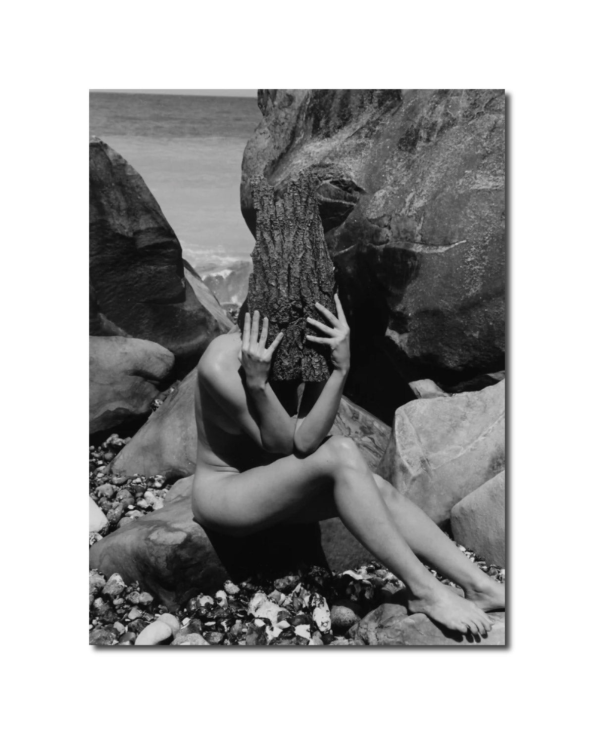 Art Contemporary Figurative Photography Prints Seascape Femme assise et masquée Bruno Fournier