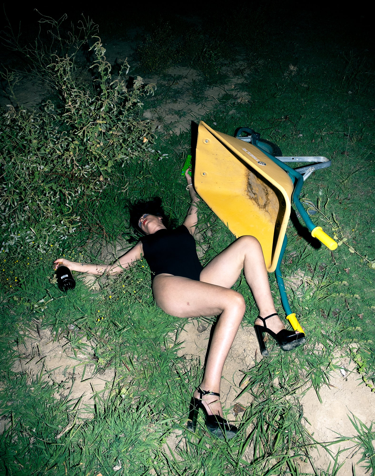 photography 'Fin de Fiesta / Party Ends' Ximena Barés