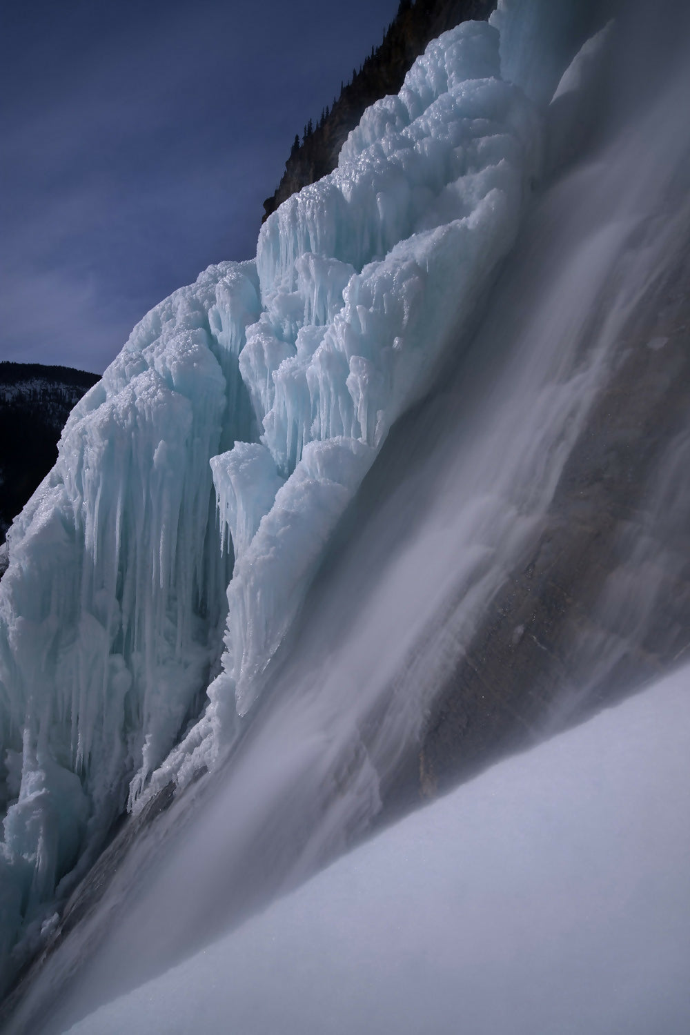 Landscape Photography Winter, Takakkaw Falls, Yoho National Park, Canada Peter Essick